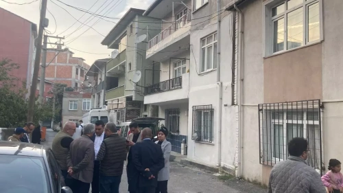 Kocaeli'de yeni tehlike: Darıca'da kolonları çatlayan 2 bina tahliye edildi