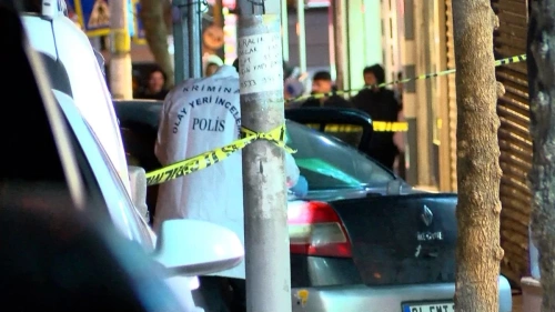 Küçükçekmece'de motosikletli silahlı saldırı: 2 ölü, 1 ağır yaralı