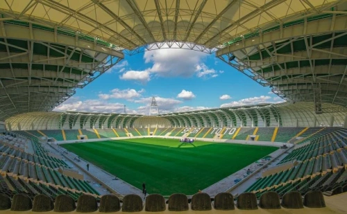 Kupalar kazanan Akhisarspor artık sadece altyapıda mücadele ediyor