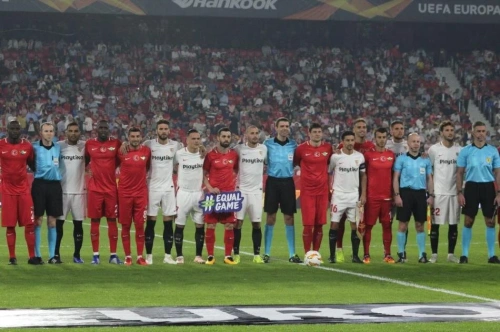 Kupalar kazanan Akhisarspor artık sadece altyapıda mücadele ediyor