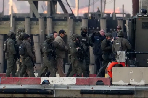 Maduro ve eşi mahkemeye götürüldü! Tüm dünya canlı izledi