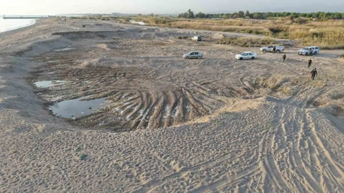 Manavgat sahillerinde kum hırsızlığı skandalı: Sahil kum ocağına döndü
