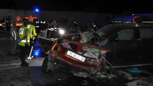 Manisa'da dehşet! Bir aile yok oldu, katliam gibi kaza kamerada!