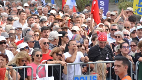 Muğla’da zeytinlik isyanı: “Toprağımızı vermiyoruz!”