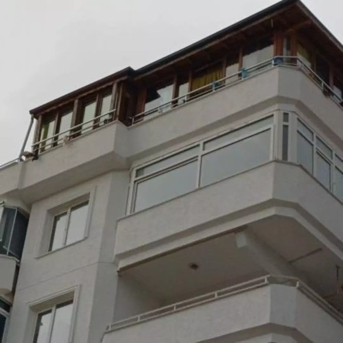 Oğlu duyurdu, kızı tanık oldu: Arabesk sanatçısı Güllü’nün ölümü