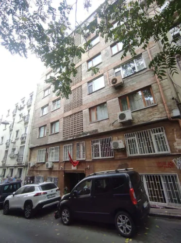 Orhan Pamuk'un apartmanı yıkılıyor: 4. bilirkişi de 'yıkılsın' dedi