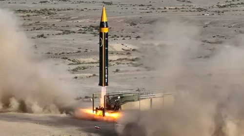 Orta Doğu'da savaş kızışıyor: İran'dan ABD üslerine füze yağmuru, Hürmüz'de gerilim tırmanıyor