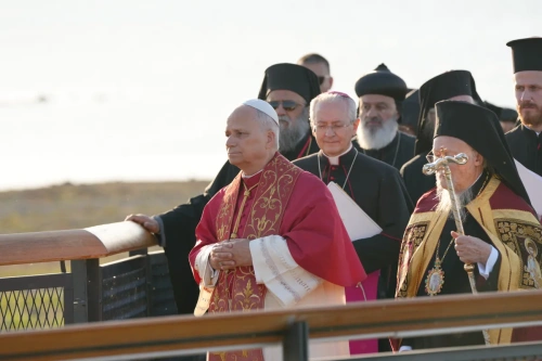 Papa 14. Leo, Birinci İznik Konsili'nin 1700. yıl dönümü için İznik'te