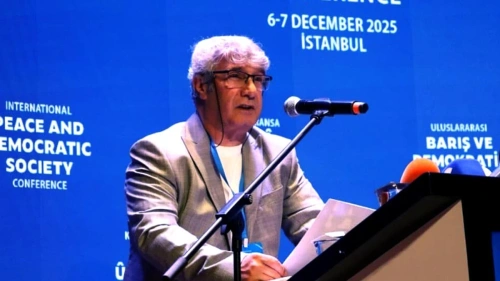 PKK'lı terörist Çetin Arkaş, tahliye sonrası illerde konferans düzenliyor