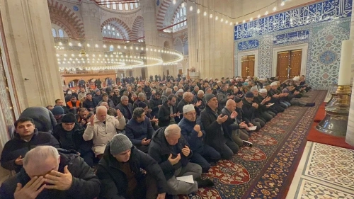 Restorasyon tamamlandı: Selimiye Camii cemaatiyle buluştu