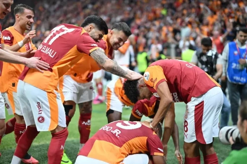 Rıdvan Dilmen'den Galatasaray-Fenerbahçe analizi