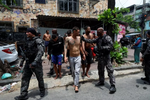 Rio de Janeiro'da tarihin en kanlı polis operasyonu: 64 ölü