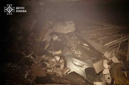 Rusya'dan Ukrayna'ya Oreşnik füze saldırısı: Binlerce ev elektriksiz kaldı