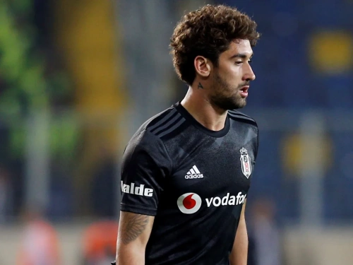 Şampiyonlar Ligi'nde oynayan Orkan Çınar şimdi döner satıyor: 29 yaşındaki kariyer değişimi şaşırttı