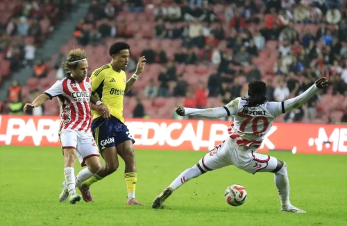 Samsunspor-Fenerbahçe: VAR'ın gölgesinde golsüz berabere!