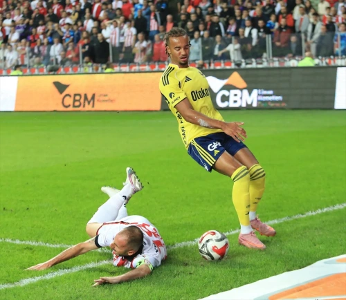 Samsunspor-Fenerbahçe: VAR'ın gölgesinde golsüz berabere!