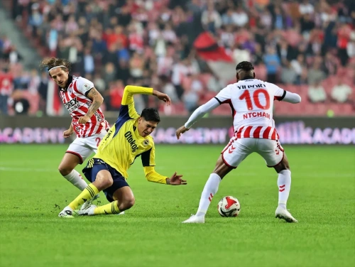 Samsunspor-Fenerbahçe: VAR'ın gölgesinde golsüz berabere!