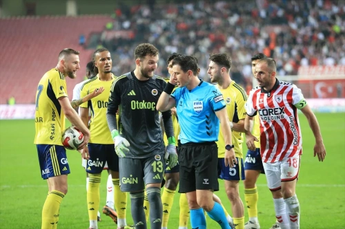 Samsunspor-Fenerbahçe: VAR'ın gölgesinde golsüz berabere!
