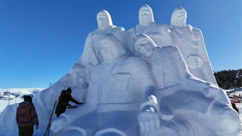 Sarıkamış şehitleri için kardan anıt: 111 yıllık vefa borcu