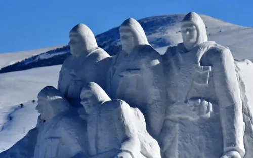 Sarıkamış şehitleri için kardan anıt: 111 yıllık vefa borcu