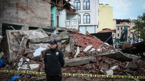 Sındırgı'da 15 bin artçı sonrası afet bölgesi kararı geldi