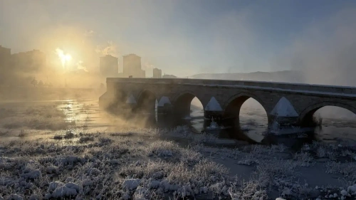 Sivas'ta termometre eksi 19'u gösterdi, Kızılırmak dondu