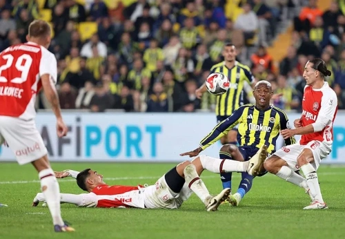 Spor yazarlarından Fenerbahçe'nin 2-1'lik galibiyetine değerlendirme