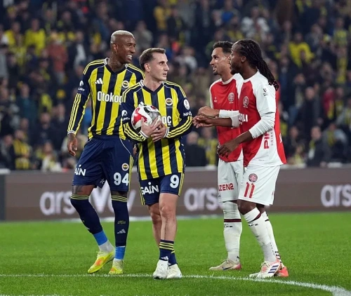 Spor yazarlarından Fenerbahçe'nin 2-1'lik galibiyetine değerlendirme
