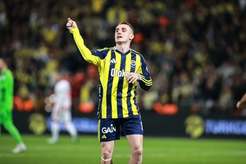 Süper Kupa'da derbi heyecanı! Fenerbahçe finale yükseldi