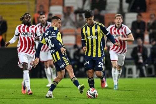 Süper Kupa'da derbi heyecanı! Fenerbahçe finale yükseldi