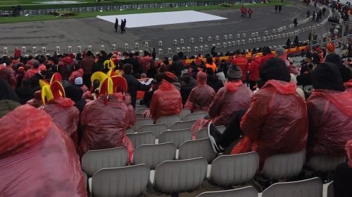 Süper Kupa'da yağmurluk tartışması: Kalite farkı sosyal medyayı salladı