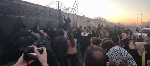 Suriye ordusu Halep'i kurtardı, PKK/YPG destekçileri ABD üssüne saldırdı