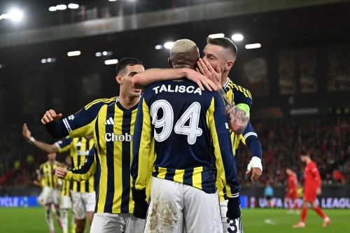 Talisca'nın hat-trick'i Fenerbahçe'yi zafere taşıdı