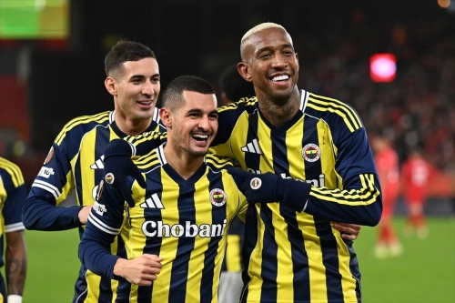 Talisca'nın hat-trick'i Fenerbahçe'yi zafere taşıdı