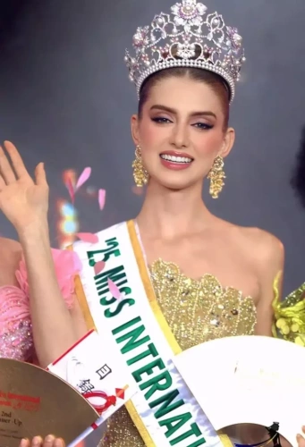 Tokyo'da Miss International 2025 tacını Kolombiya aldı!