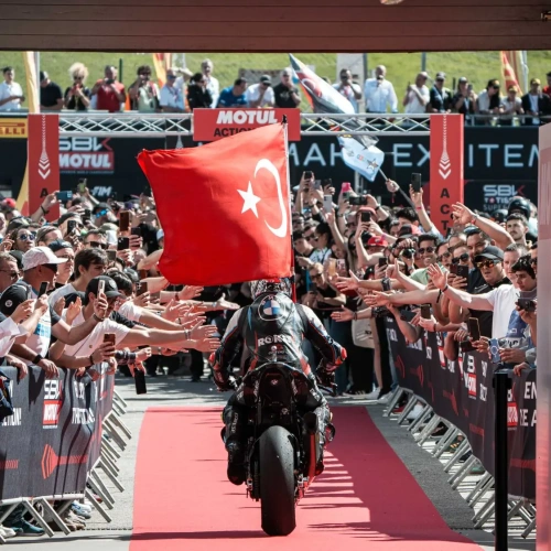 Toprak Razgatlıoğlu, 3. kez dünya şampiyonu oldu