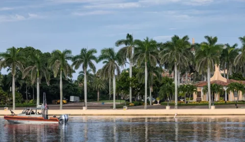 Trump'ın konutuna tüfek ve yakıt bidonuyla girmeye çalıştı: Vurularak öldürüldü