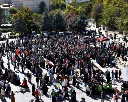 Türkiye Gazze için tek yürek!