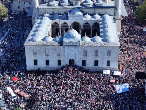 Türkiye Gazze için tek yürek!