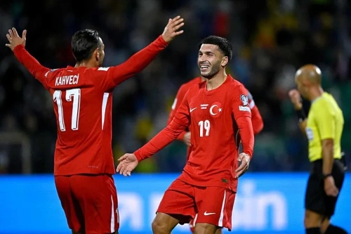 Türkiye'nin 6-1'lik zaferi spor yazarlarında: İkinci yarı bambaşkaydı