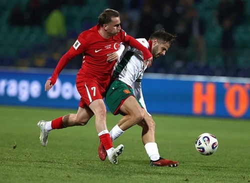 Türkiye'nin 6-1'lik zaferi spor yazarlarında: İkinci yarı bambaşkaydı