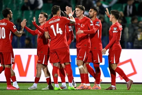 Türkiye'nin 6-1'lik zaferi spor yazarlarında: İkinci yarı bambaşkaydı