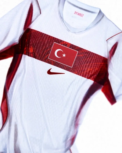 Türkiye'nin Romanya maçı forması belli oldu: İşte yeni tasarım