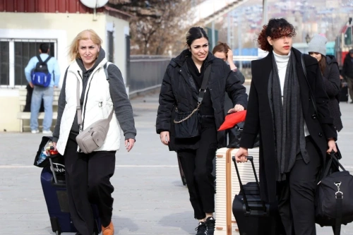 Van'a yılbaşı için İranlı turist yoğunluğu