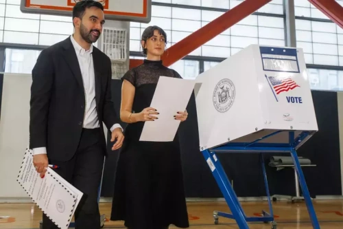 Zohran Mamdani New York'un ilk Müslüman belediye başkanı oldu