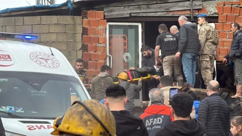 Zonguldak'ta maden faciası: 3 işçi mahsur kaldı, 1'i kurtarıldı